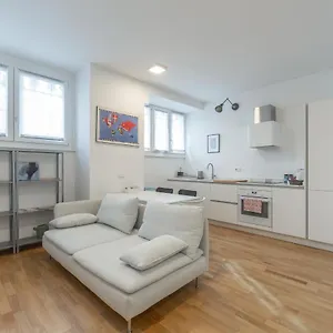 Brembo House Two Apartamento Milán